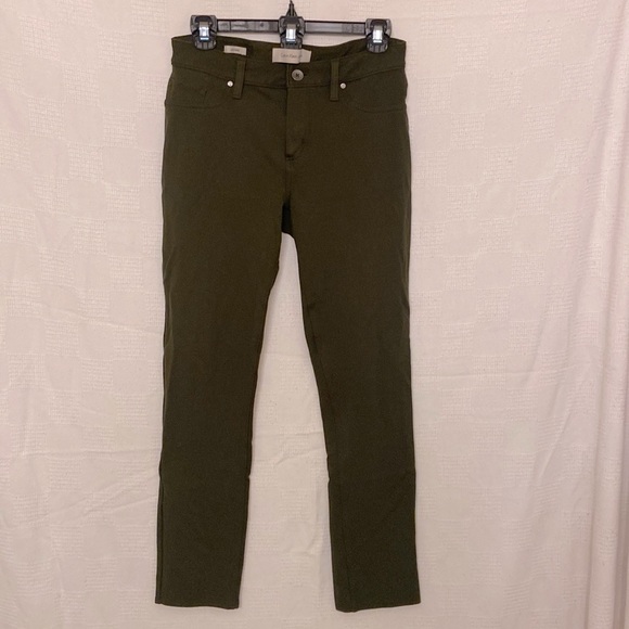 EUC Calvin Klein Olive Green Jegging, size US 8 - Picture 1 of 10